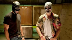 Кадр 1 из фильма Особо опасны (2012)