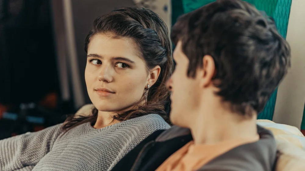 Чёрное облако | 2 сезон | 1-8 серия | Русский тизер-трейлер | 2025 | смотреть онлайн - garry.cool