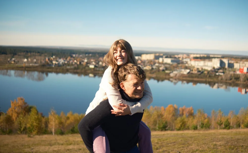 Вячеслав Чепурченко примерит каску рабочего в новой комедии ТНТ «Пора на завод»