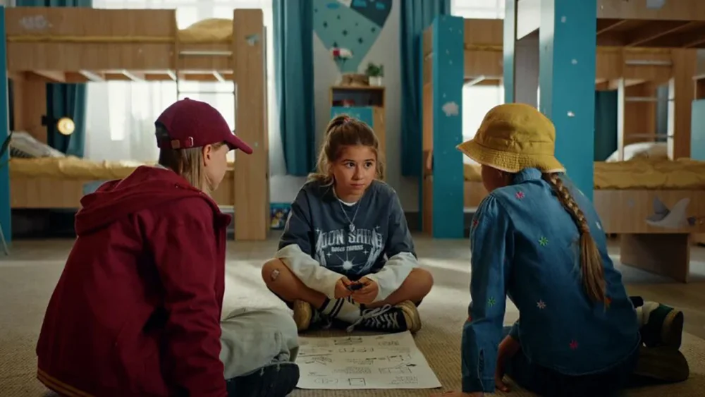 Не одна дома 2 | Русский трейлер | 2025 | смотреть онлайн - garry.cool