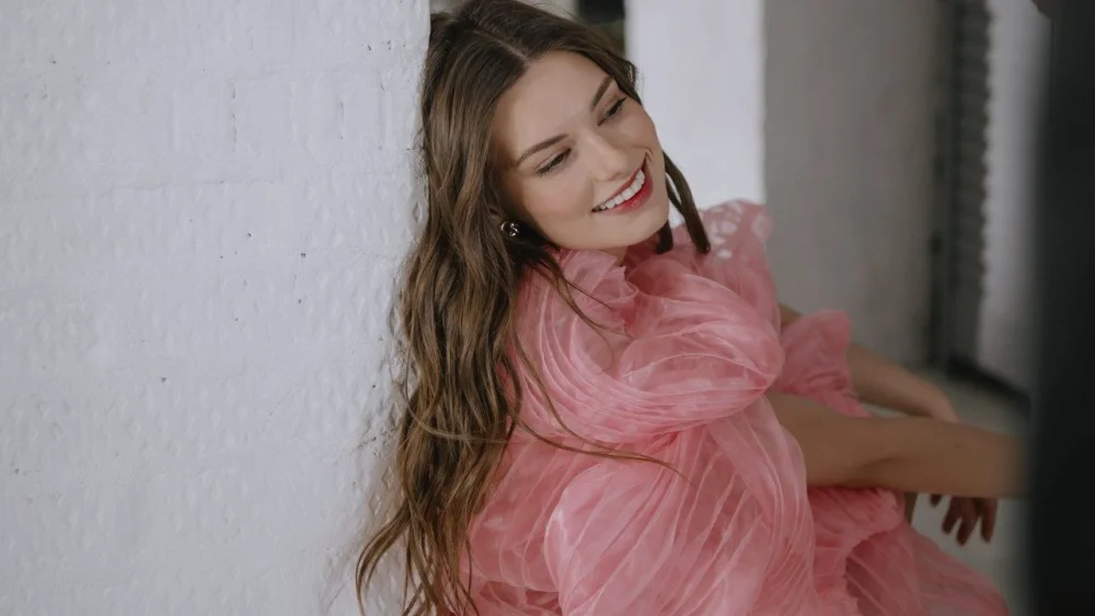 Постучись в мою дверь в Москве | 1 сезон | 1-60 серия | Русский трейлер | 2024 | смотреть онлайн - garry.cool