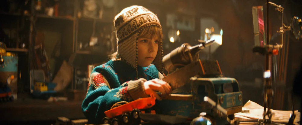 Когда мечты детства врываются в взрослую жизнь: Наталия Орейро и Антон Филипенко в новогоднем хаосе «Письма Деду Морозу»