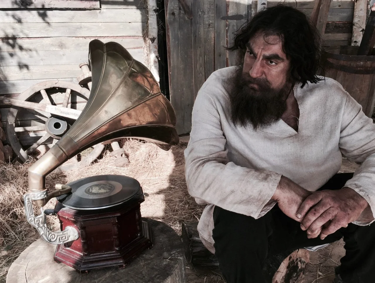 Обложка Обрывки (2025)