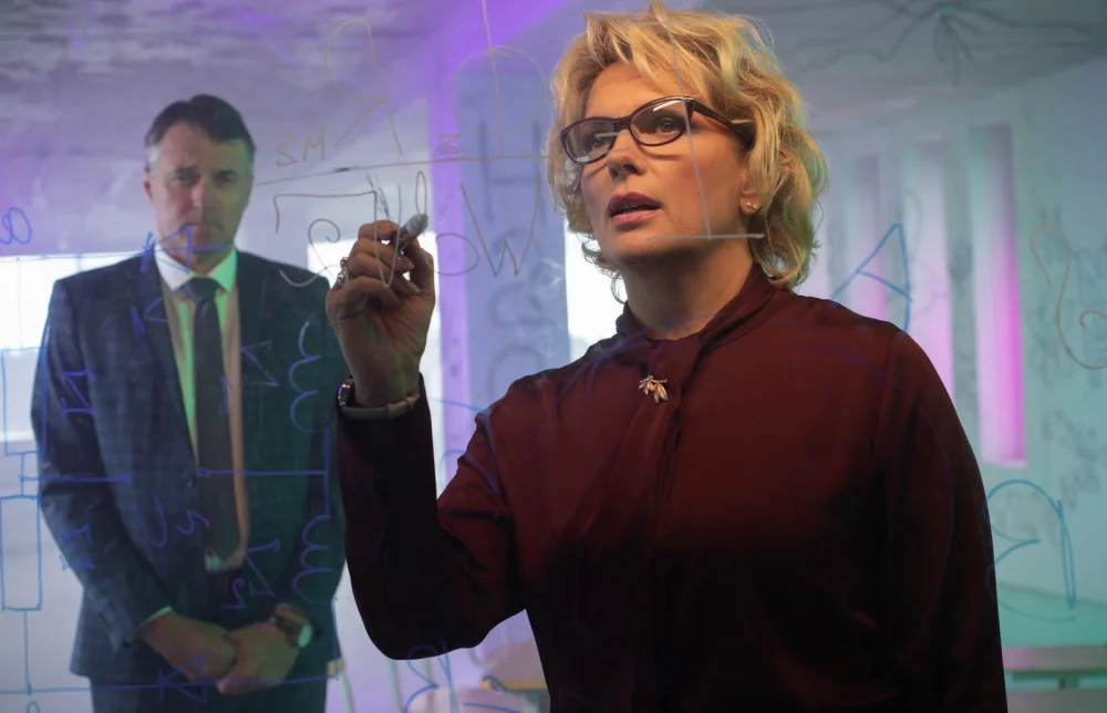 «Анна Медиум» возвращается: новый сезон обещает не только тайны, но и соблазны успеха