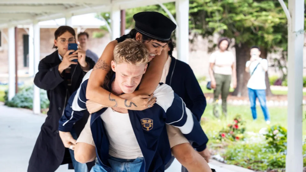 Сам напросился | 1 сезон | 1-8 серия | Официальный трейлер | 2025 | смотреть онлайн - garry.cool