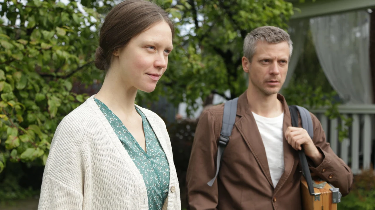 Обложка Семейный подряд (2025)