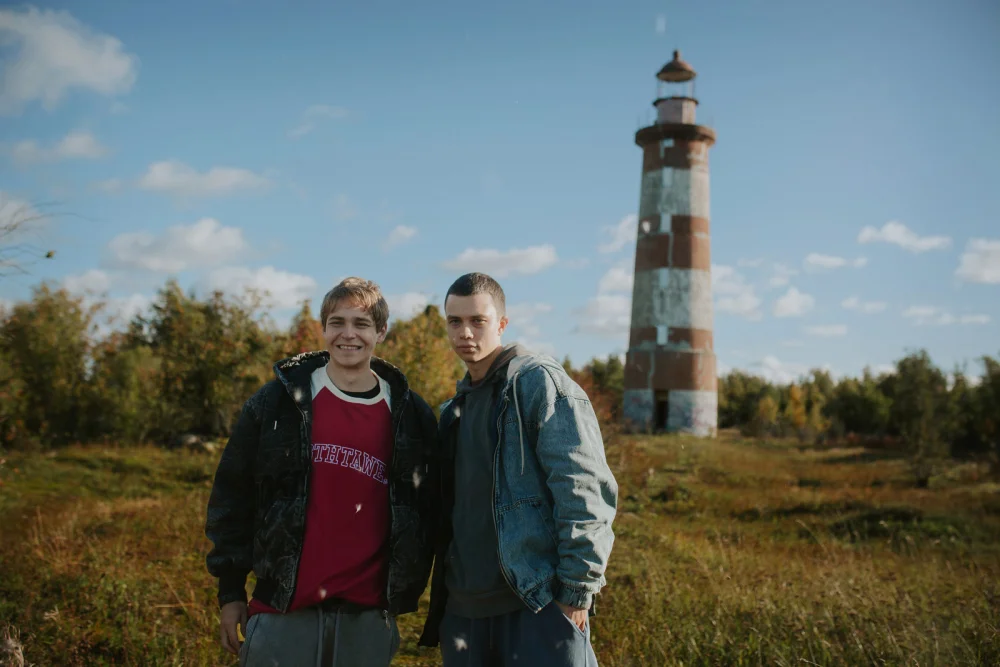 «Что угодно могло случиться»: Юлия Снигирь и Сергей Гилев в первом тизере семейной драмы «Маяк»