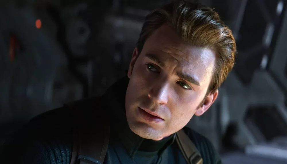 «Я еще нужен»: Крис Эванс официально возвращает Капитана Америку в «Мстителей»