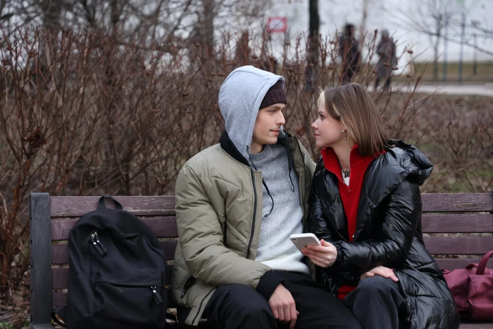 Невеста, долги и череда смертей: Александру Никифорову засосало в «Омут»