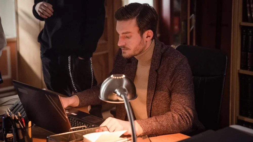 Абонемент на расследование. Ночной гость | 1 сезон | 1-4 серия | Русский трейлер | 2023 | смотреть онлайн - garry.cool