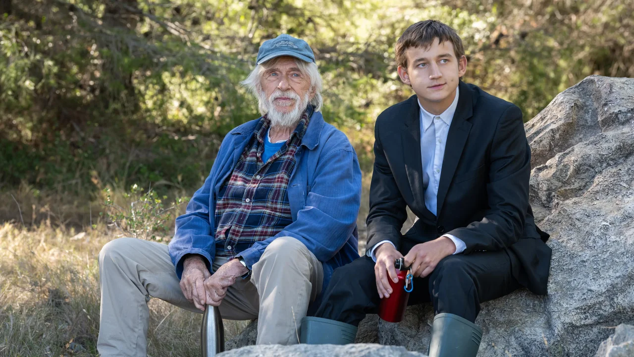 Обложка Человек, который видел медведя, который видел человека (2025)