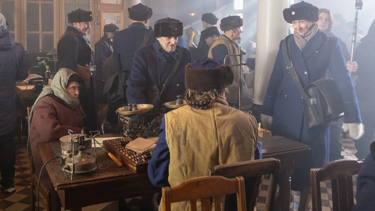 Обложка На краю детства (2027)