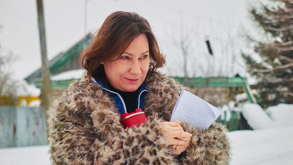 Две женщины, одна дорога и никаких иллюзий: Роза Хайруллина и Ольга Тумайкина едут туда, где мечты обычно бросают