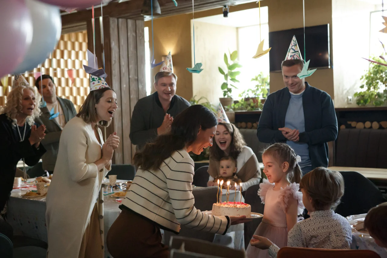 Обложка Помоги себе сама (2026)