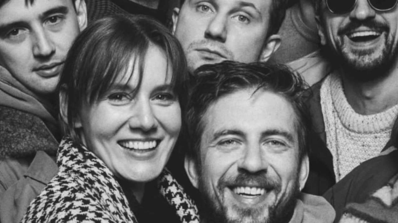 Обложка Картины дружеских связей (2026)