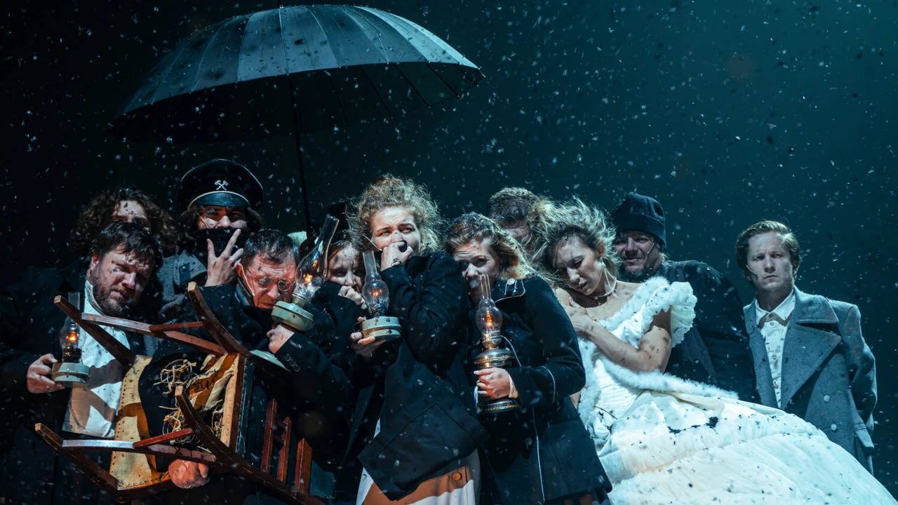 Обложка TheatreHD: Бесы (2026)