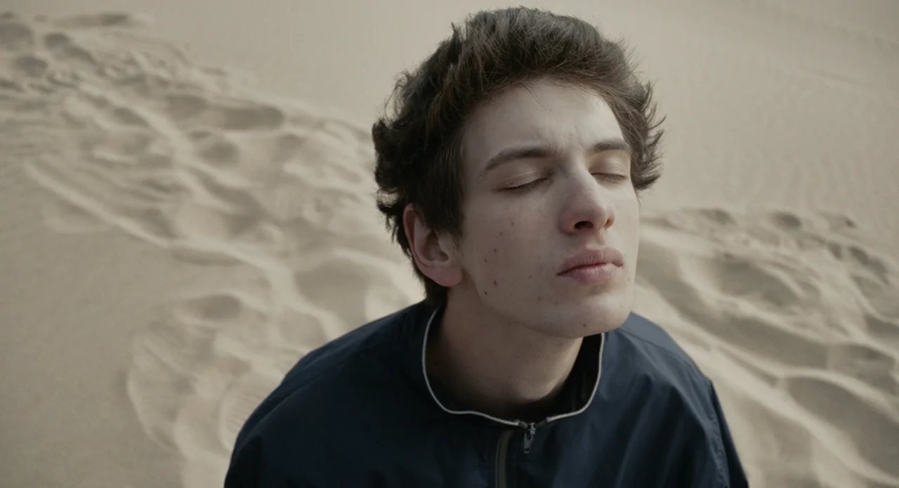 Обложка Космос засыпает (2026)