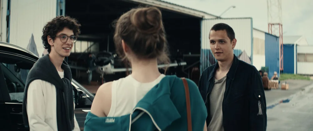 Медовый месяц пошёл не по плану: Эйдельштейн и Стойилкович повисли над пропастью в трейлере нового триллера