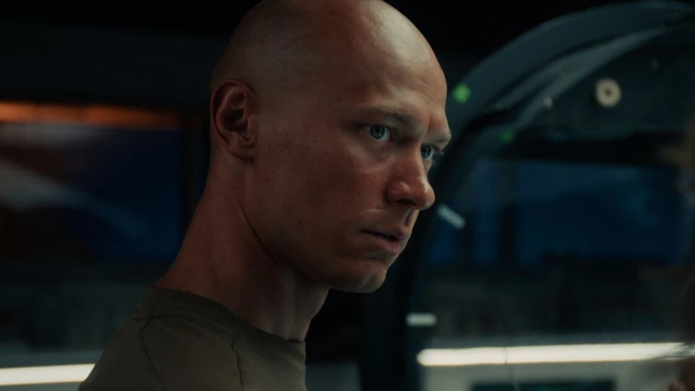 «Там две луны, жара и монстры»: Юра Борисов отправляется на Девятую планету