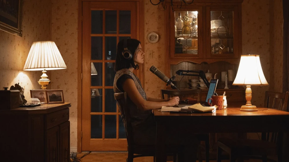 А24 опять лезет в уши: подкастер слышит слишком многое в трейлере хоррора «Полутон»