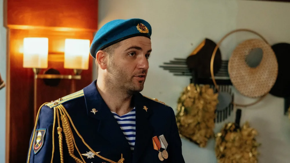 Псы и волки | 1 сезон | 1-10 серия | Русский трейлер | 2026 | смотреть онлайн - garry.cool