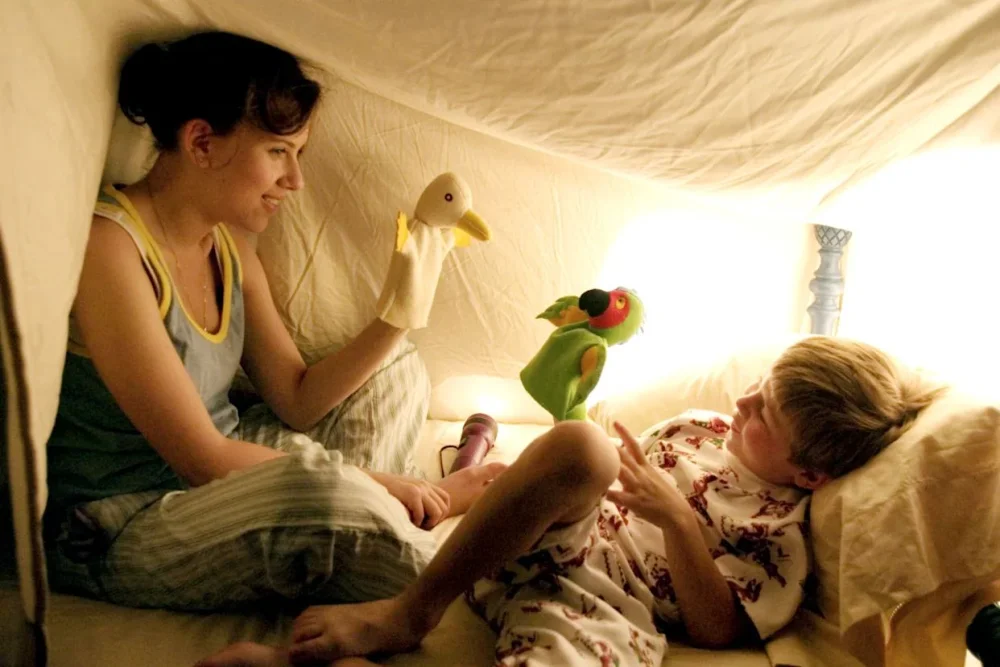 карлетт Йоханссон возвращает «Дневники няни» — и это уже не та легкая комедия, что вы помните