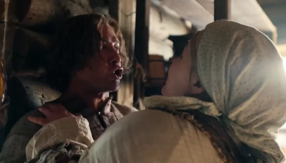 «Мажоров — в прошлое»: «Холоп 3» превращает Прилучного и Асмус в подопытных