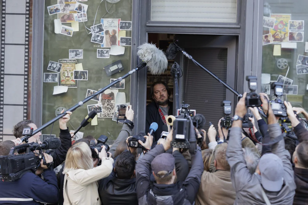 Слава, которая разрушает: «Берлинский герой» закроет ММКФ — и это про ложь, в которую хочется верить