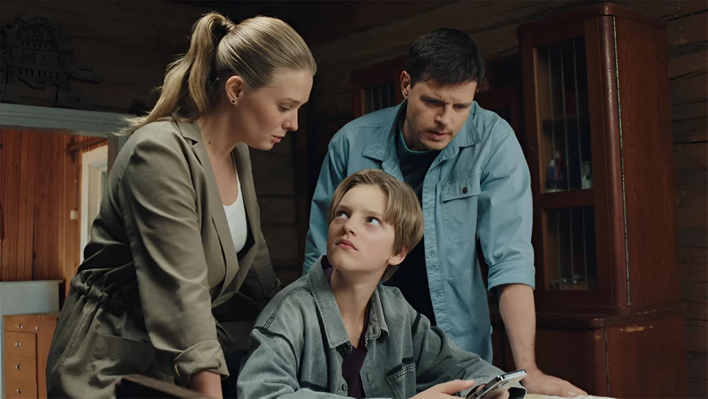 Под ударом | 1 сезон | 1-4 серия | Русский трейлер | 2026 | смотреть онлайн - garry.cool