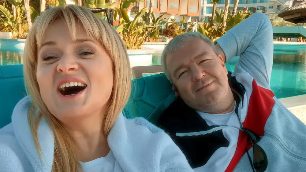 Убойный отпуск | 1 сезон | 1-7 серия | Русский трейлер | 2024 | смотреть онлайн - garry.cool