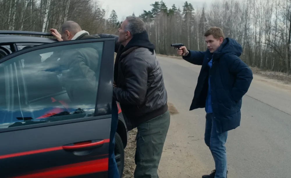 Смерть первой любви возвращает его в прошлое: Максим Дрозд расследует опасную тайну в сериале «Удар»